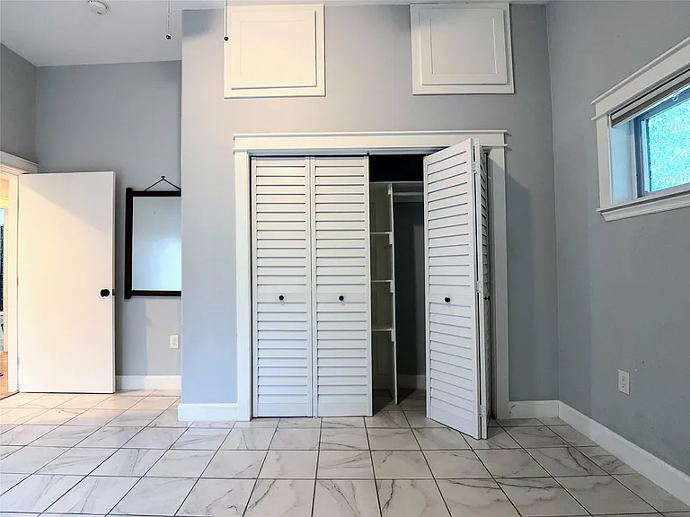 3510 Avenue S 1/2 — Photo 11