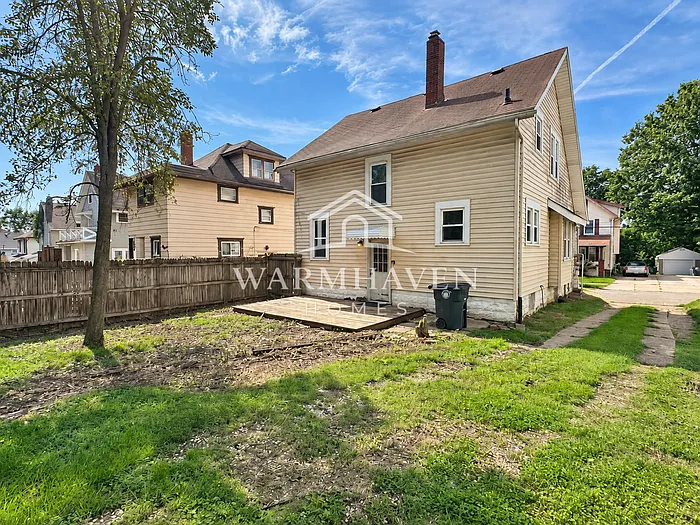 3 bed, 1.0 bath, 1084 sqft, $1,495 — Photo 4