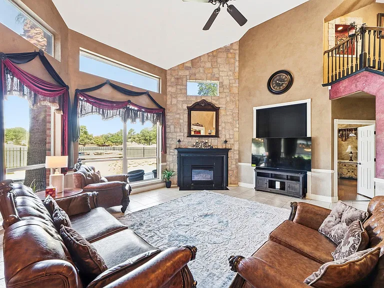 11823 Canyon Mills Dr — Photo 10