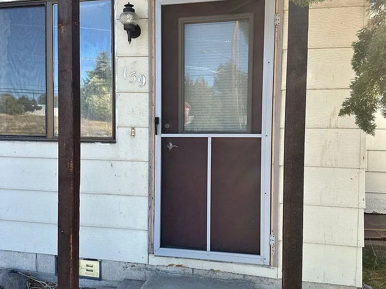 157-169 N Laguna St — Photo 13