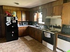 2nd image of 2212 Trotwood Dr
