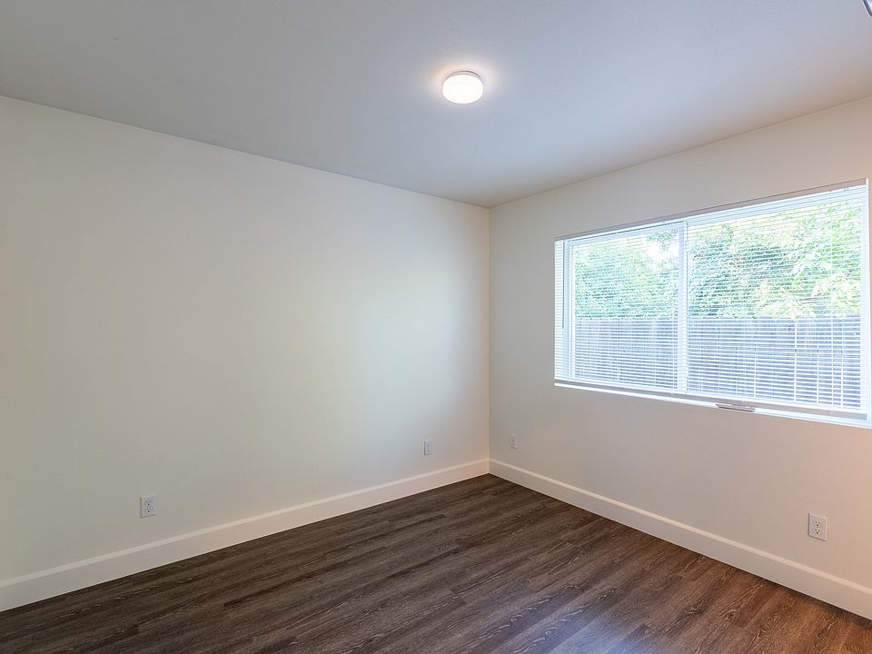 Bedroom #1