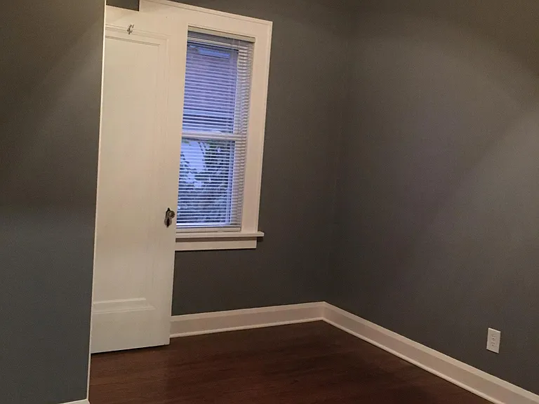 4401 Walker Ave — Photo 9