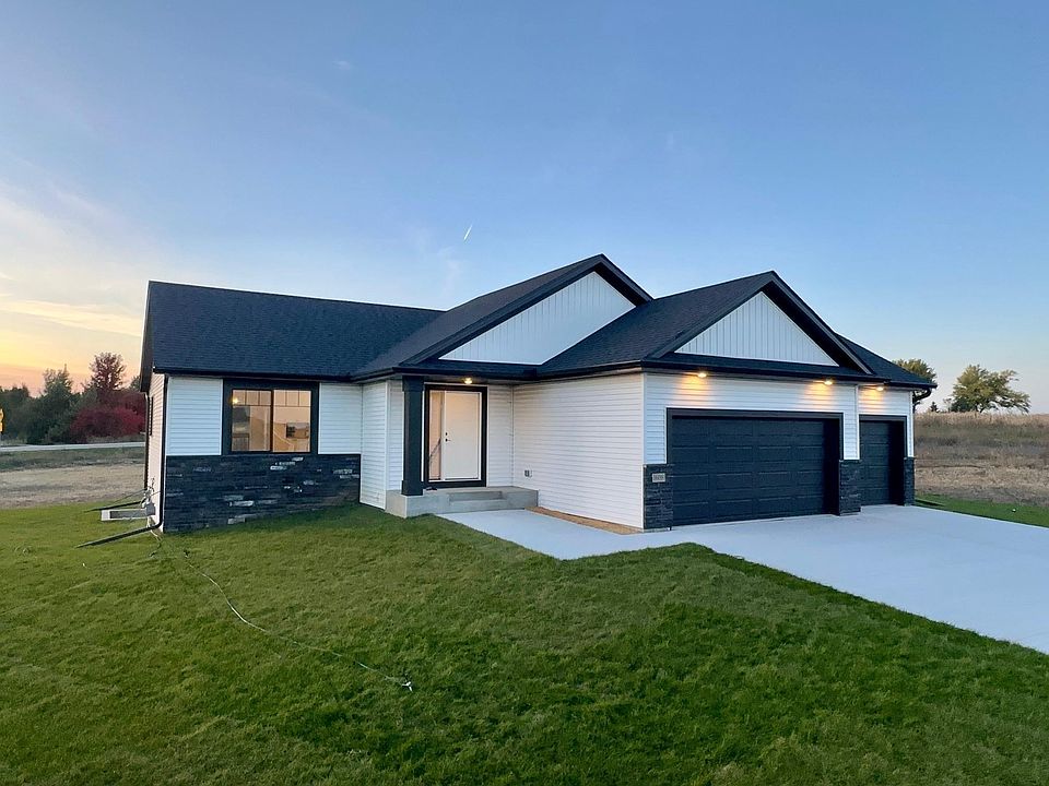 1608 Sugar Ave, Pine Island, MN 55963 MLS 6397062 Zillow