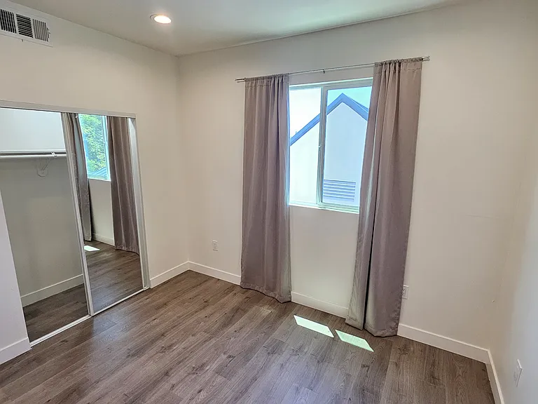 339 N Harvard Blvd #339 — Photo 6