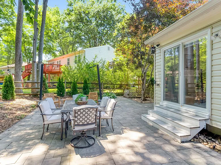 12077 Willowood Dr — Photo 36