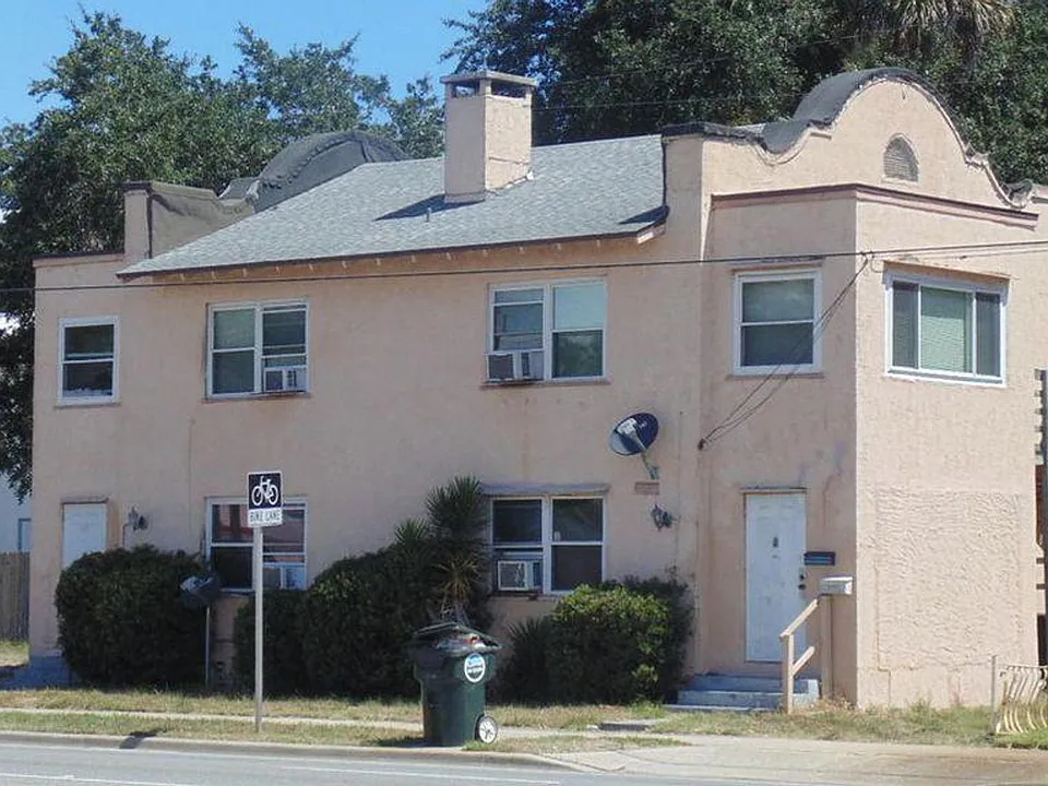 1127A S Ridgewood Ave
