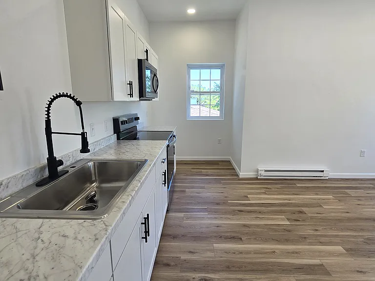 514 Lincoln Way E #2 — Photo 3