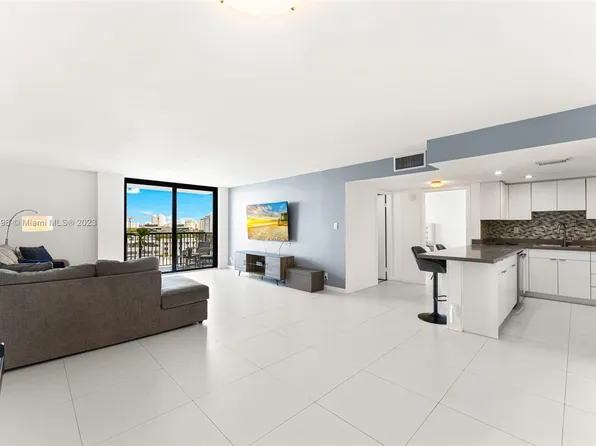 1800 Collins Ave APT 12B, Miami Beach, FL 33139