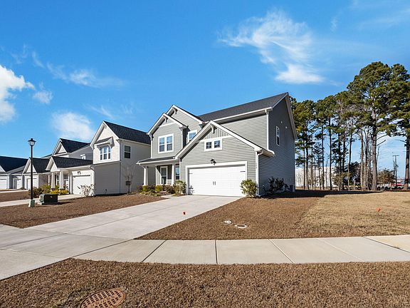3rd image of 153 Winding Grove Ln
