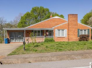 643 N 4th St, Wickliffe, KY 42087