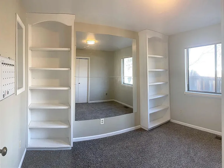 1451 S Dahlia St — Photo 10