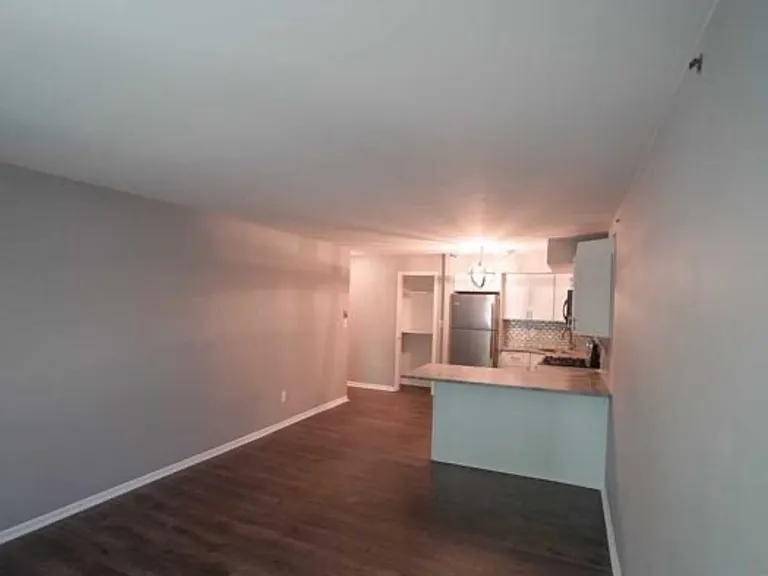 1418 Faulkner Ct — Photo 4