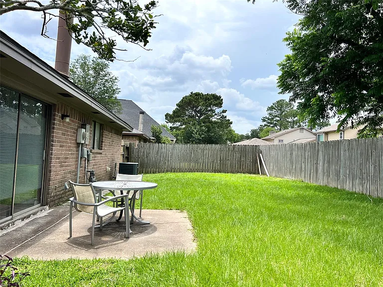 21414 Park Run Dr — Photo 26