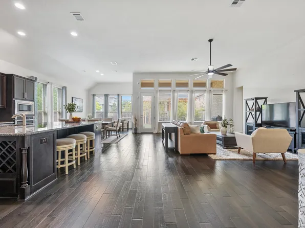 2009 Southcreek Dr, Leander, TX 78641