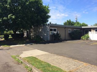 4321-4331 & 4342 One #8, Portland, OR 97202