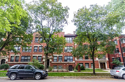 5211 S Greenwood Ave #3 — Photo 2
