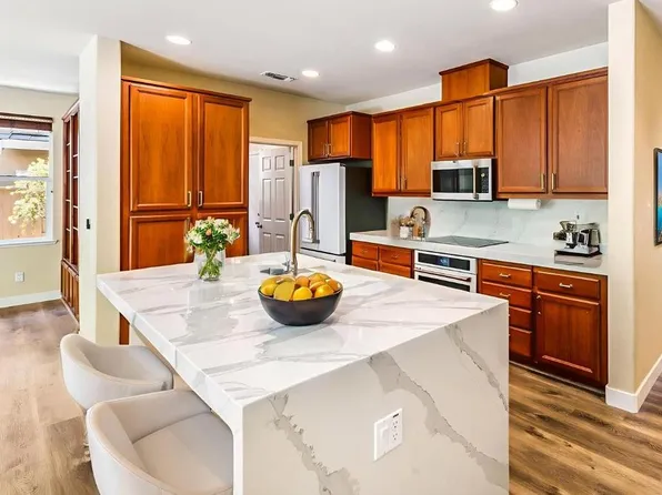 1677 Osborne Ct, Folsom, CA 95630