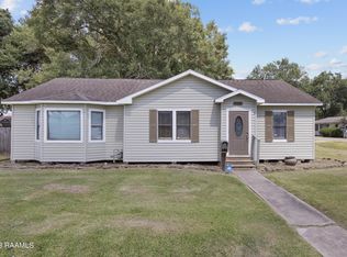 900 Carver St, Rayne, LA 70578