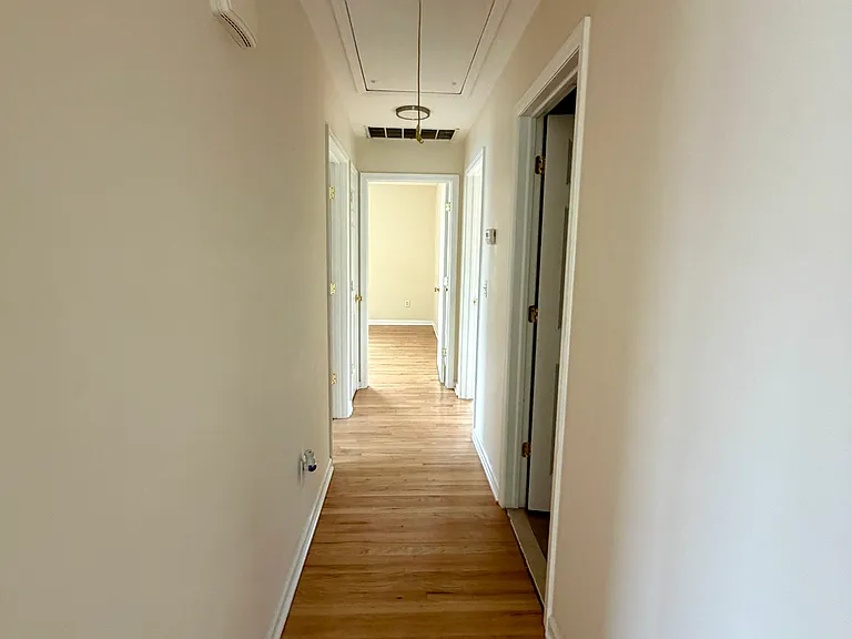 65 Linden St #2 — Photo 9