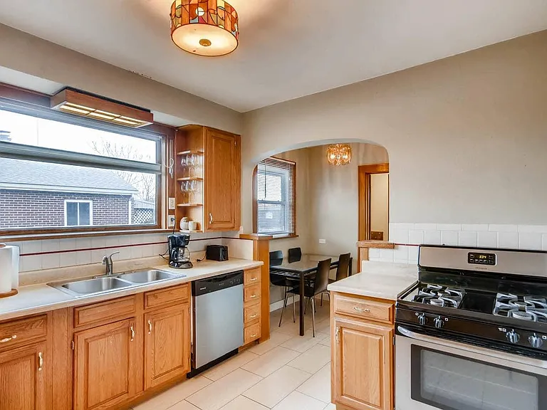 3535 N Josephine St — Photo 3