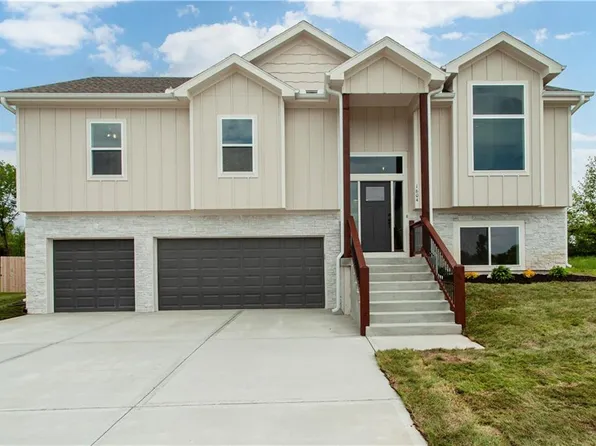 1604 Mulberry St, Pleasant Hill, MO 64080