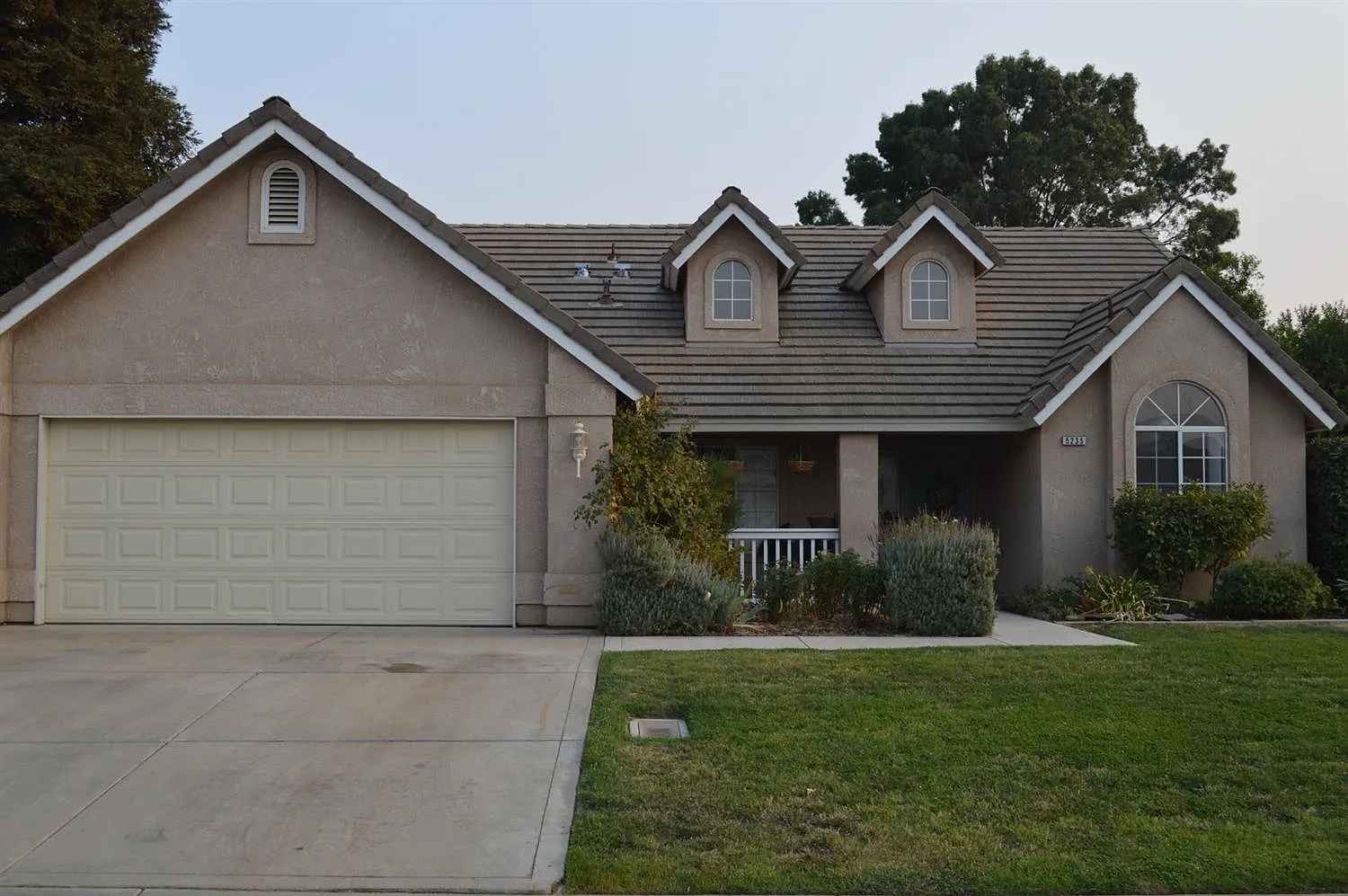 5235 Camelback St photo 1