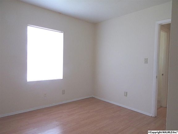 5th image of 14011 Creely Dr SW