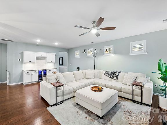 5th image of 1230 Hideaway Gulch Dr