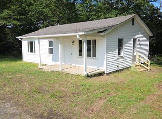 1219 W Georgia Rd, Woodruff, SC 29388