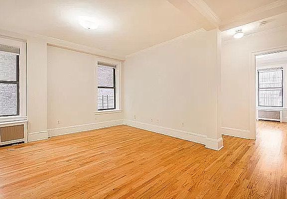 4th image of 1240 Park Ave #C5