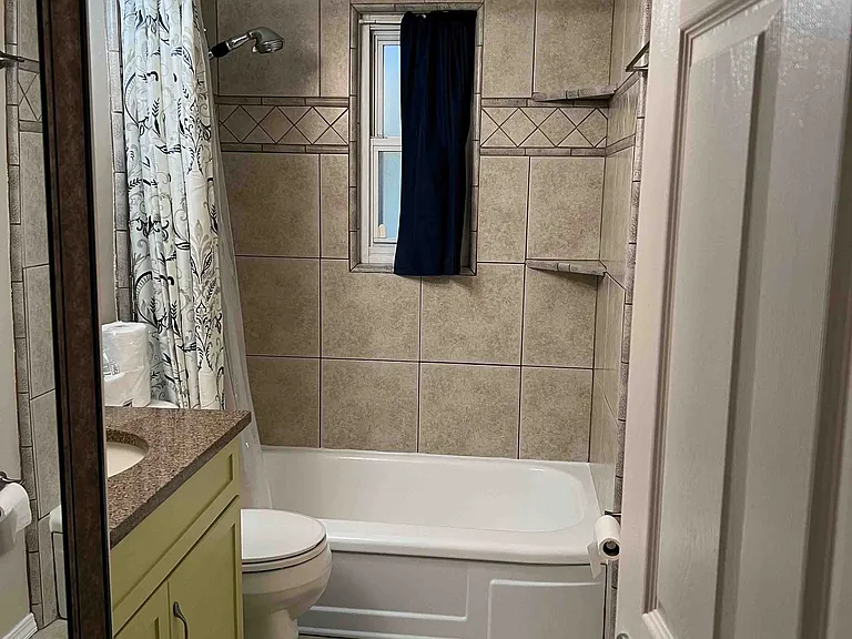 3521 Burke Ave #2 — Photo 15