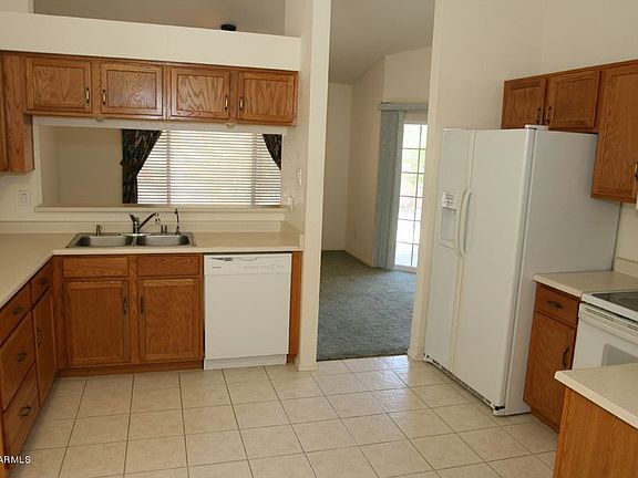 4th image of 1924 E Gleneagle Dr
