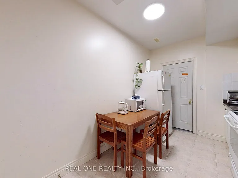 75 Green Meadows Cir — Photo 5