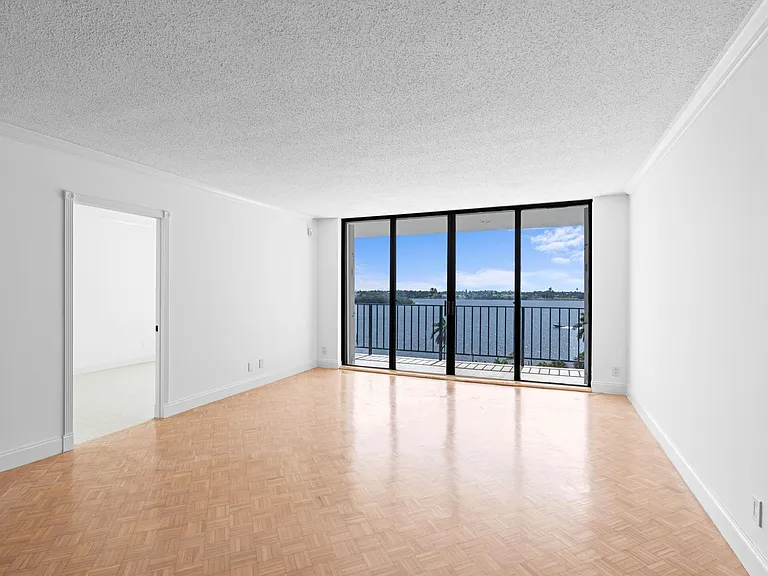 3800 Washington Rd #812 — Photo 3