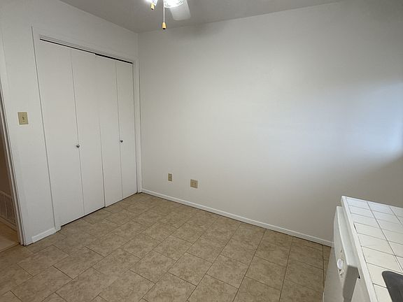 4th image of 1600 West Ln #10