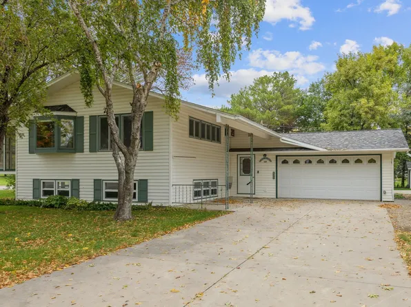 521 Hazel St, Sacred Heart, MN 56285