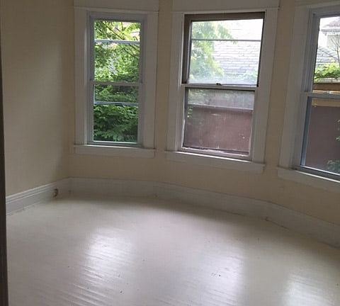 5th image of 195 Goulding Ave