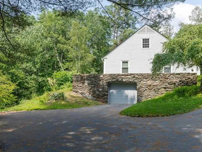 51 Prospect Hill Rd — Photo 33