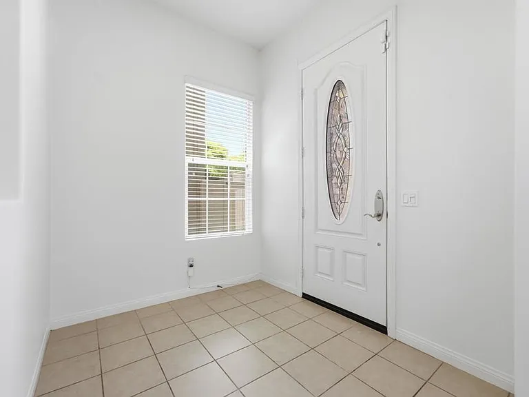 1418 Pershing Rd — Photo 9