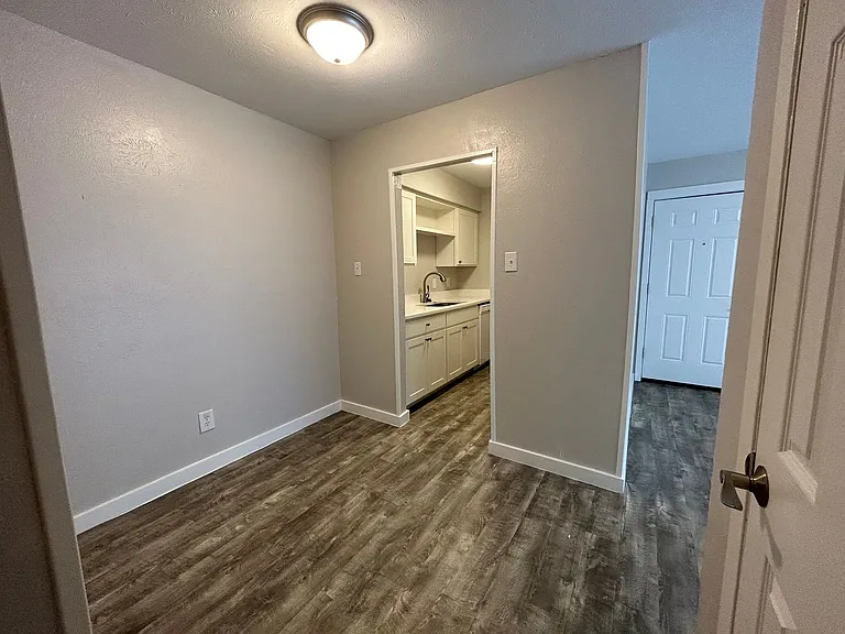 Gazebo Apartments (Denton, Tx) — Photo 11