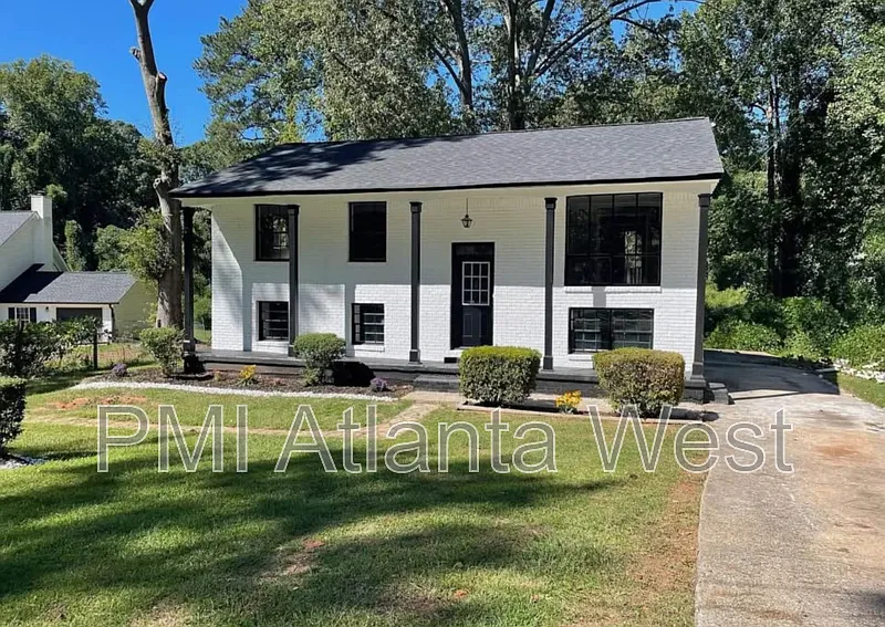 5 bed, 2.0 bath, 1775 sqft, $1,800 — Photo 1