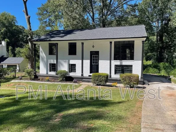 8421 Stonewall Jackson Dr, Jonesboro, GA 30238