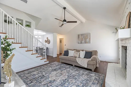 8073 Bonnie Cir Photo 1