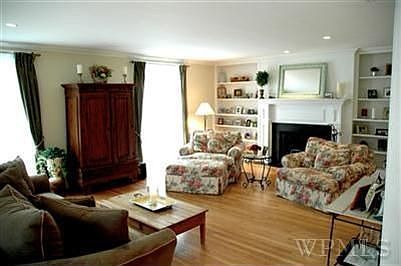 3rd image of 72 Walworth Ave