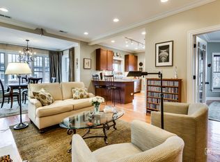 632 Hinman Ave, Evanston, IL