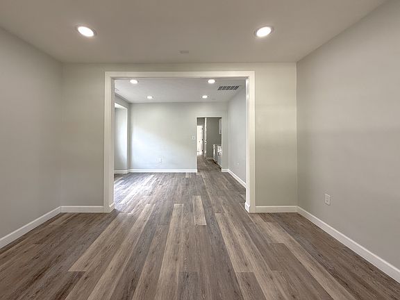 2nd image of 1508 Dawson St
