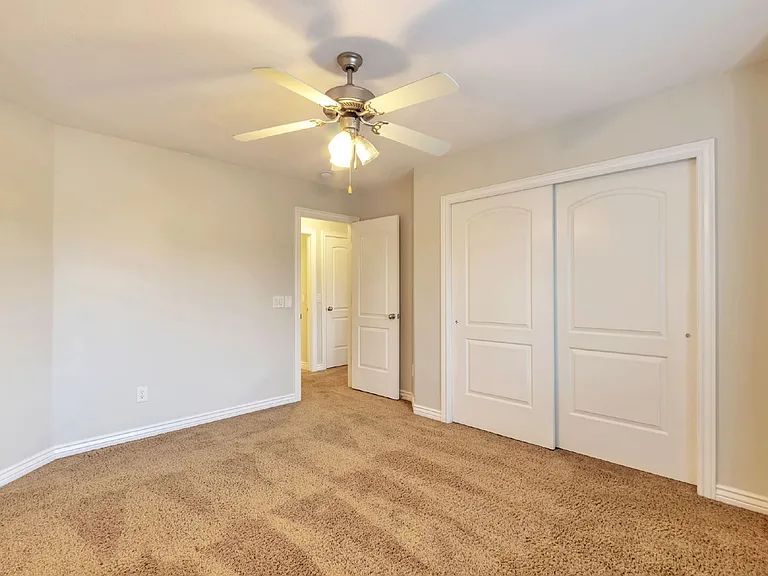 4497 Spring Meadow Dr — Photo 20