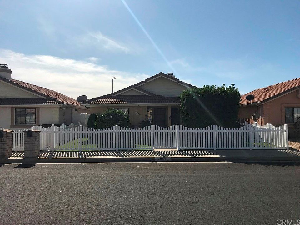 1st image of 3049 La Habra Ave
