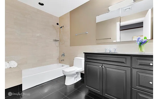 Rented by Douglas Elliman | media 35